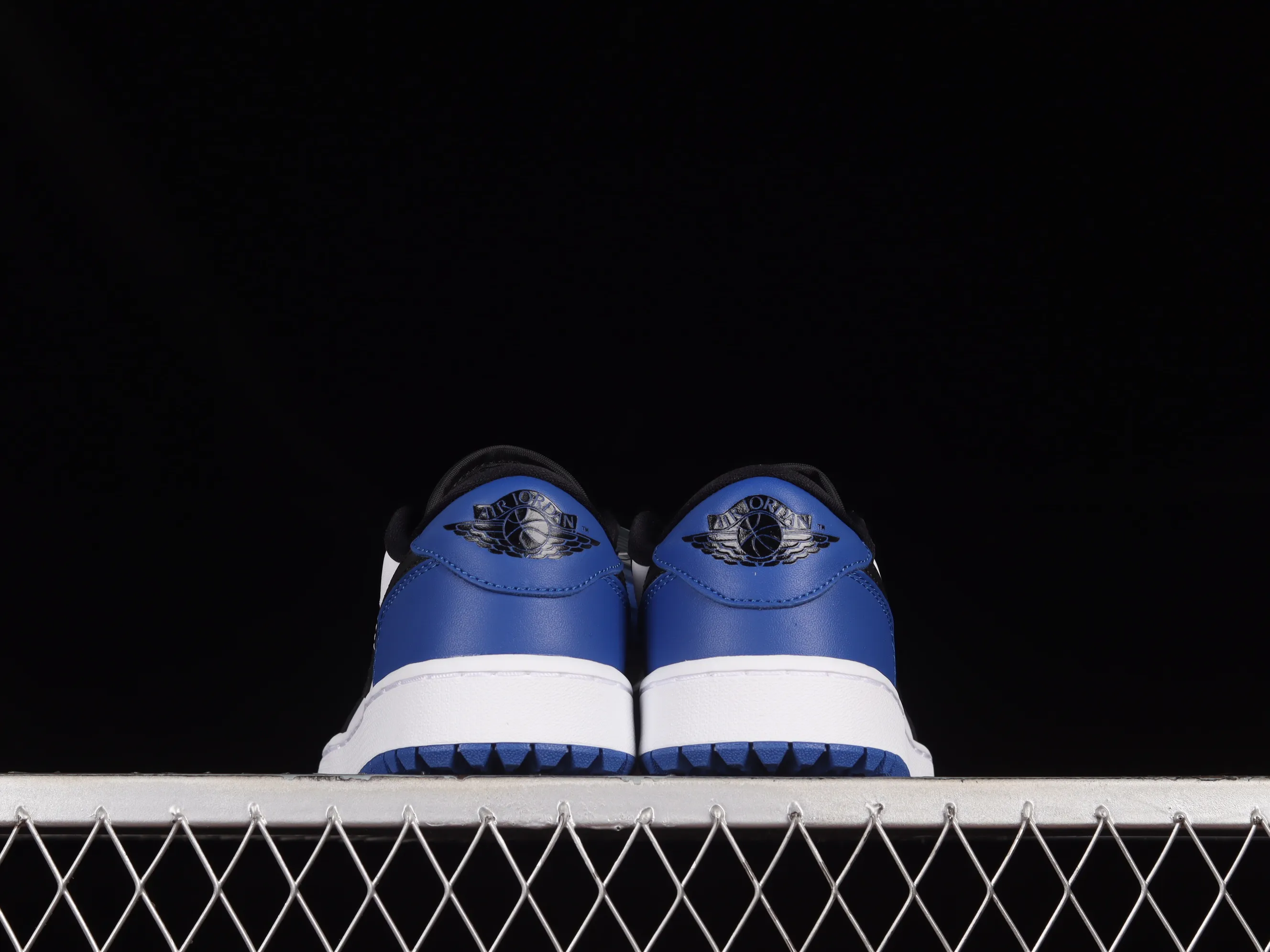 All categories Air Jordan Jordan series basketball shoes Air Jordan 1 Low G version pure original Air Jordan 1 Low Golf "Royal Toe" AJ1 Joe 1 new golf version black and blue toe DD9315-102